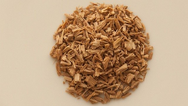 what is sandalwood essential oil